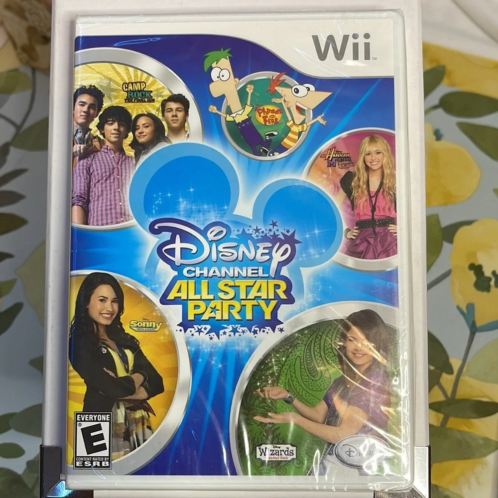 Wii Games set of 3 Pictionary, Summer Sports & Disney All Star Party
